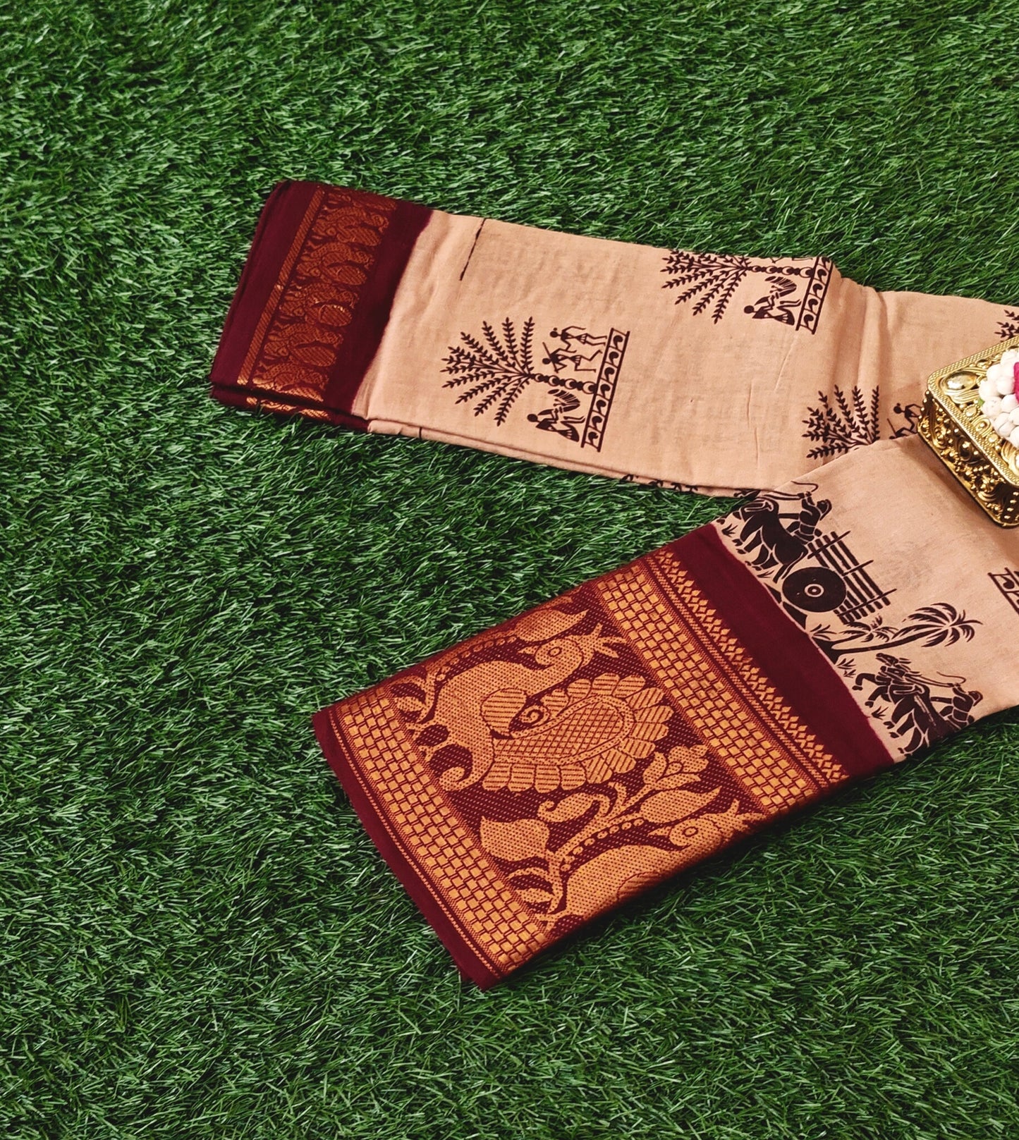 Beige Sungudi Cotton Saree with Maroon Zari Border & Traditional Prints