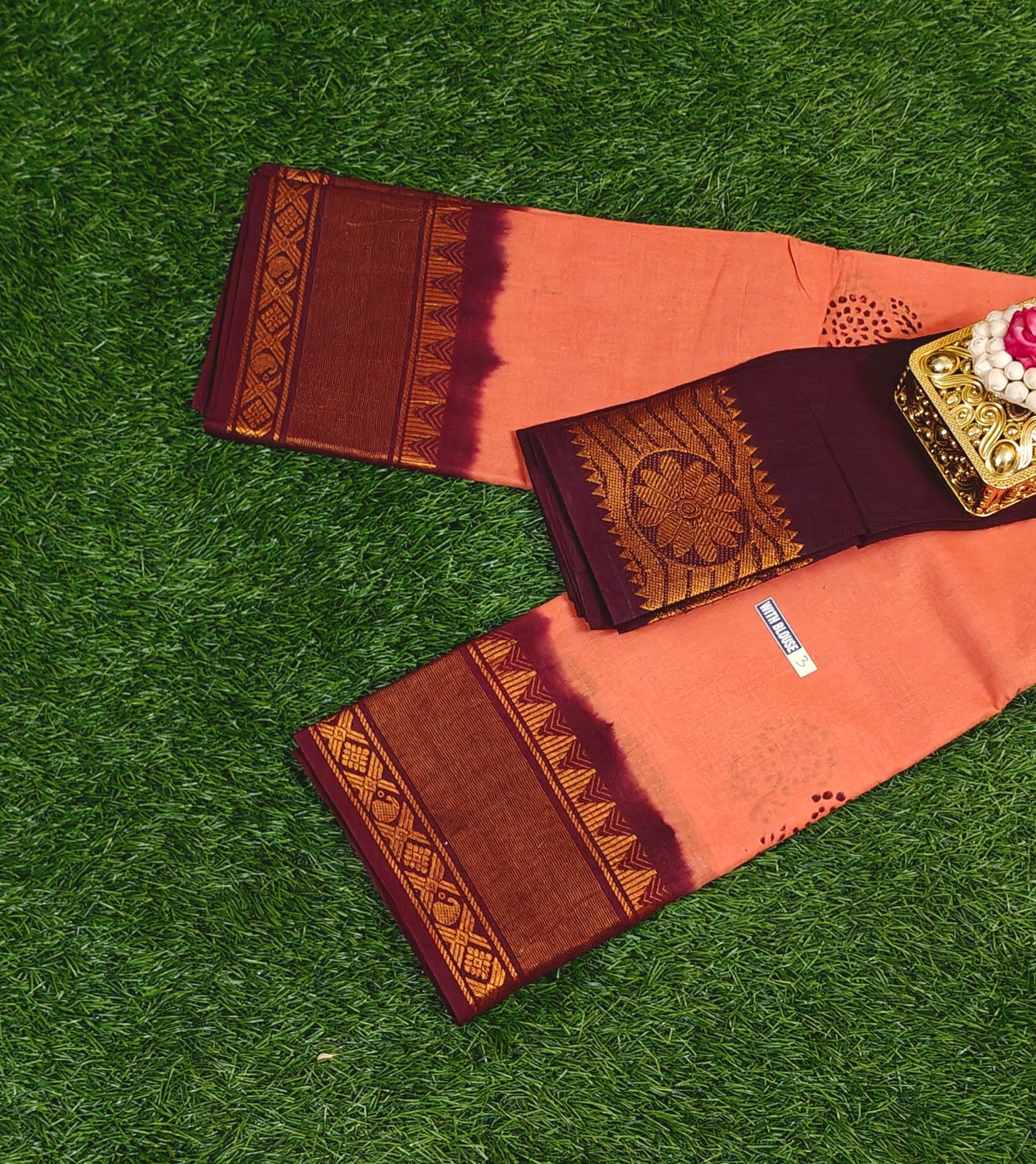 Peach Sungudi Cotton Saree with Maroon Zari Border & Contrast Blouse
