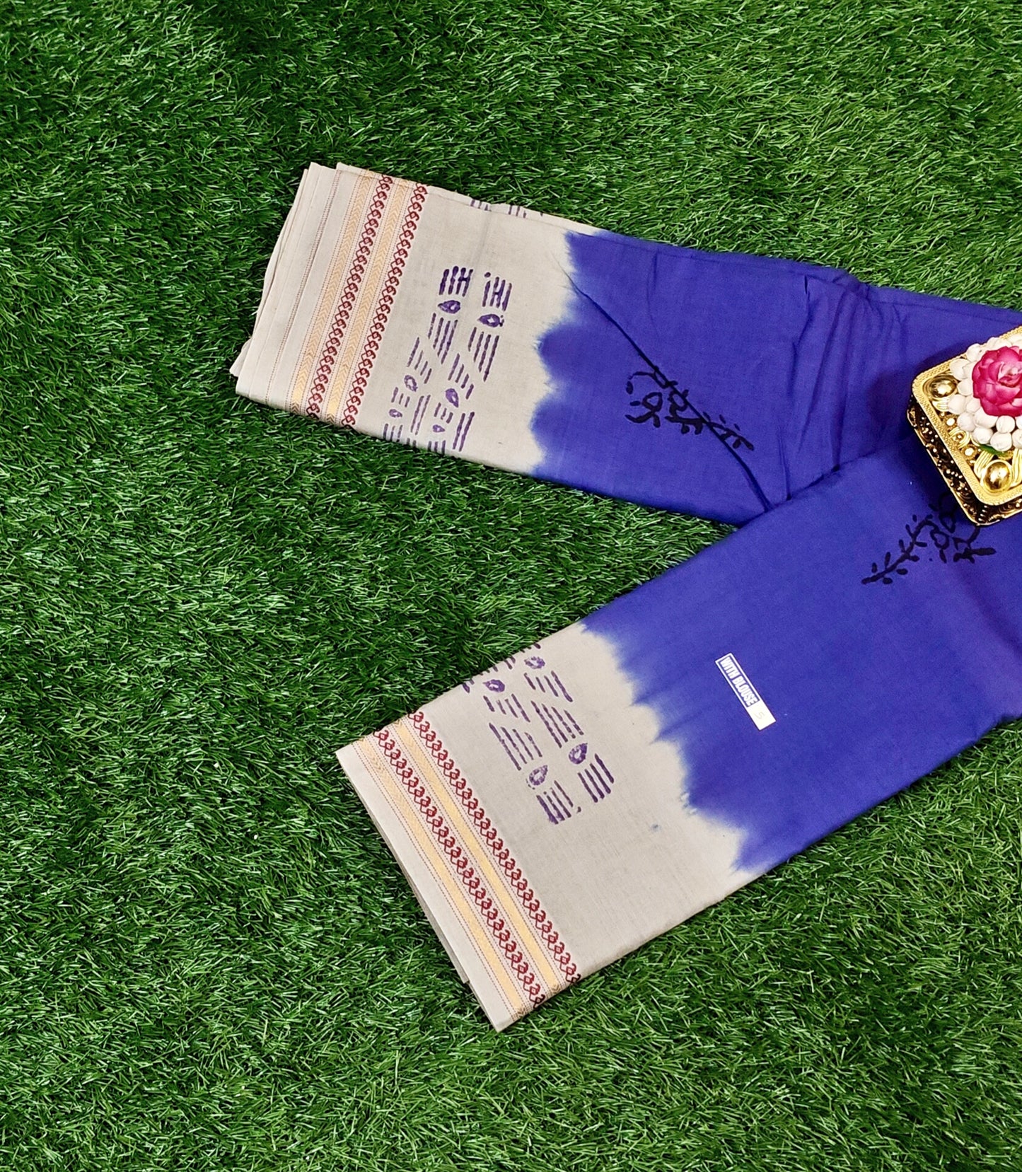 Beautiful Royal Blue Sungudi Cotton Saree with Off-White Contrast Border & Running Blouse