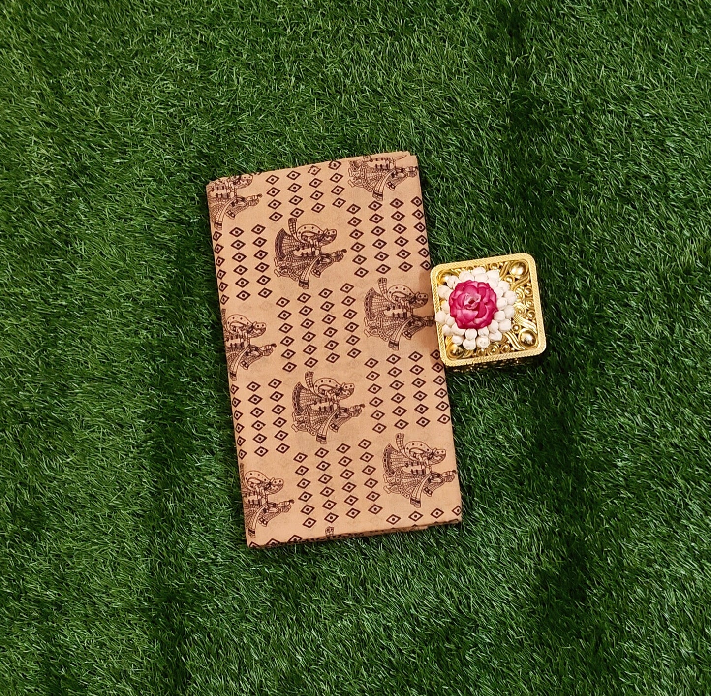Beige Brown Printed with Traditional Art Border Sungudi Cotton Saree