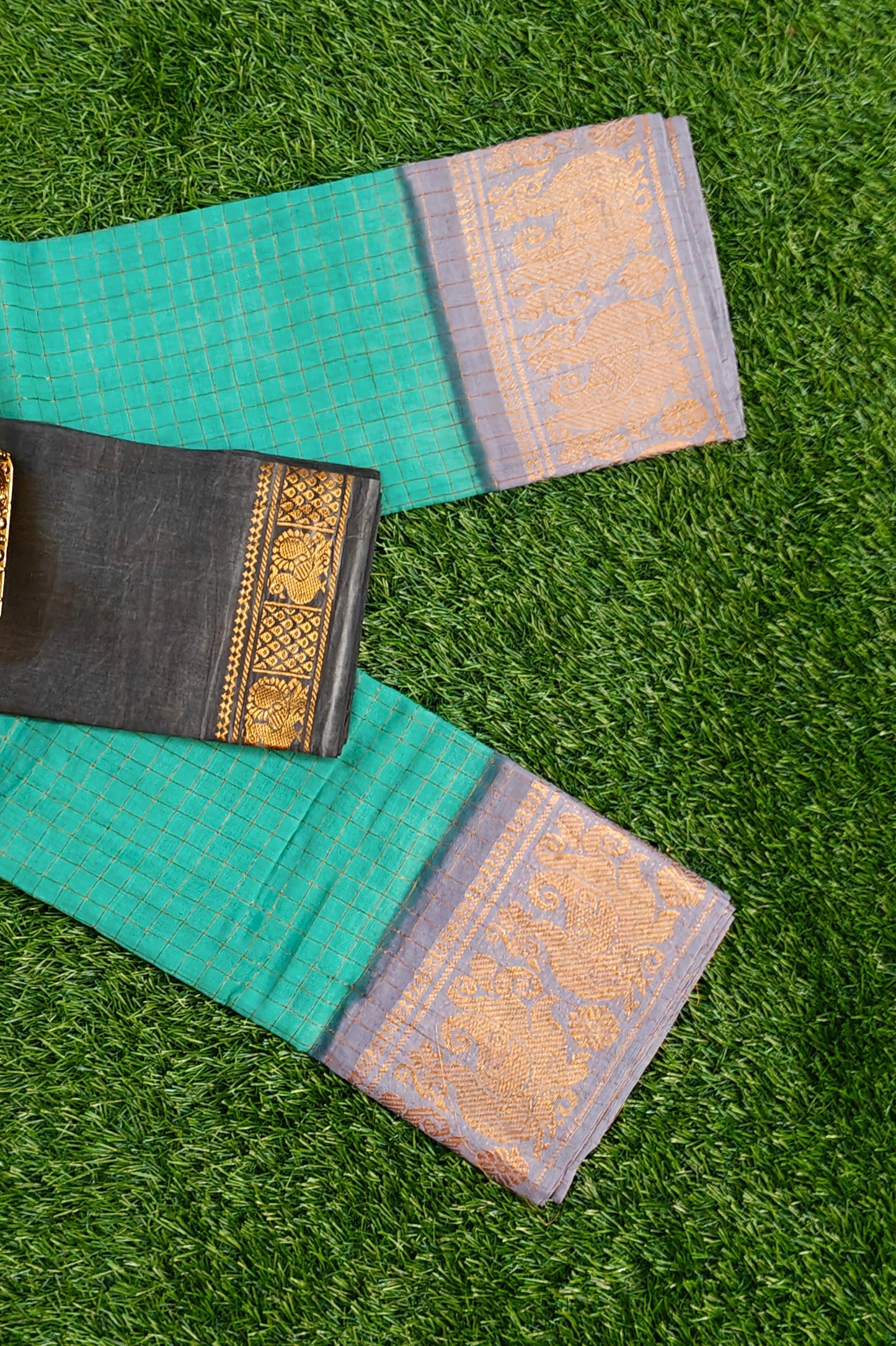 Teal Green Sungudi Cotton Saree with Grey Zari Border