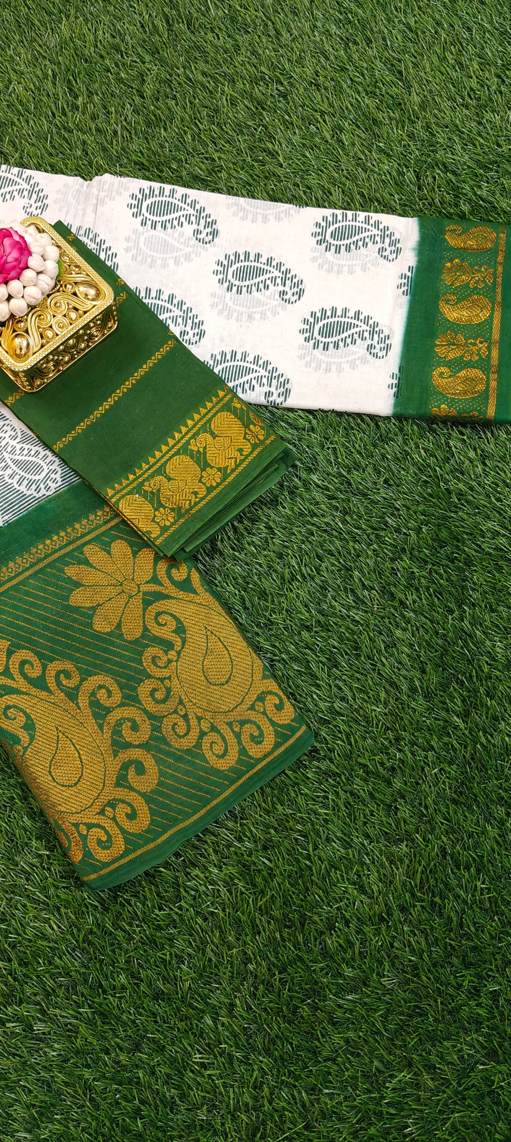 🌿 Pure Sungudi Cotton Saree – Green & White Paisley Edition