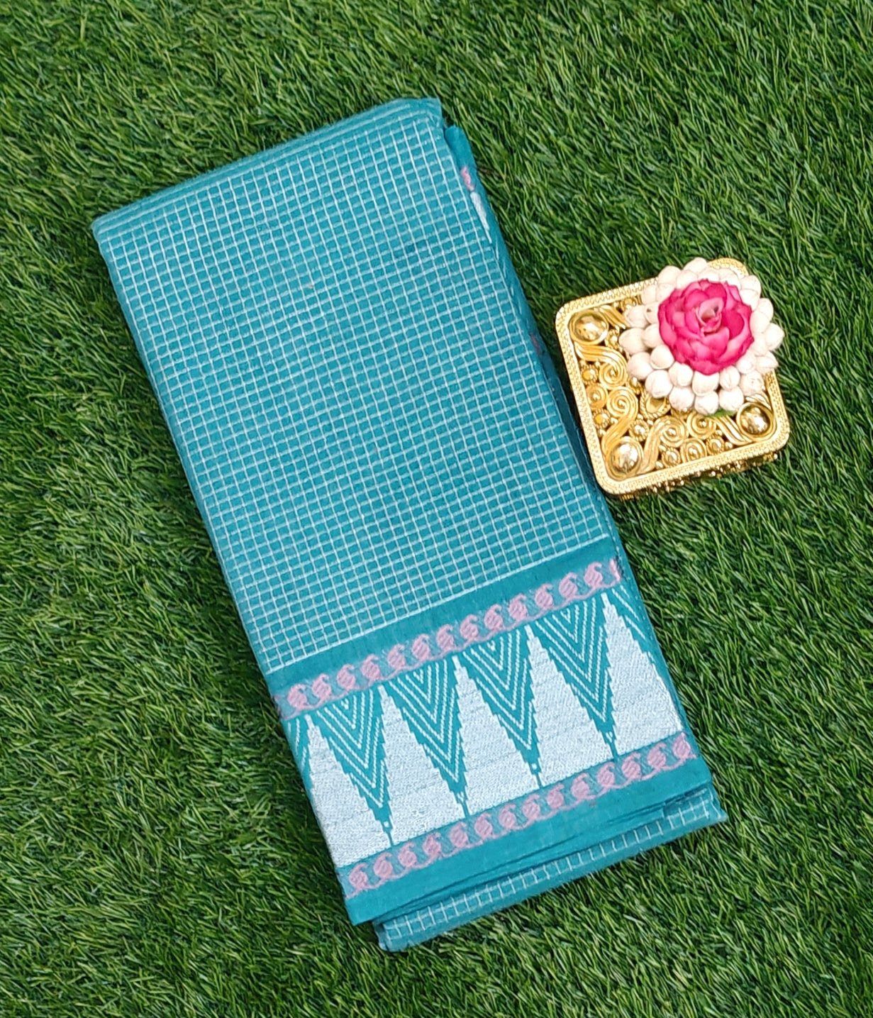 💚✨ Teal Green Checked Saree with Pastel Silver Zari Border ✨💚