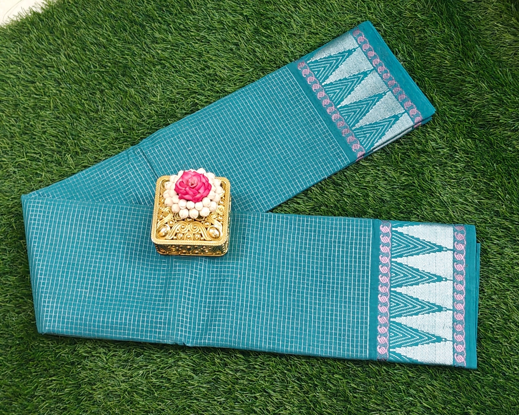 💚✨ Teal Green Checked Saree with Pastel Silver Zari Border ✨💚