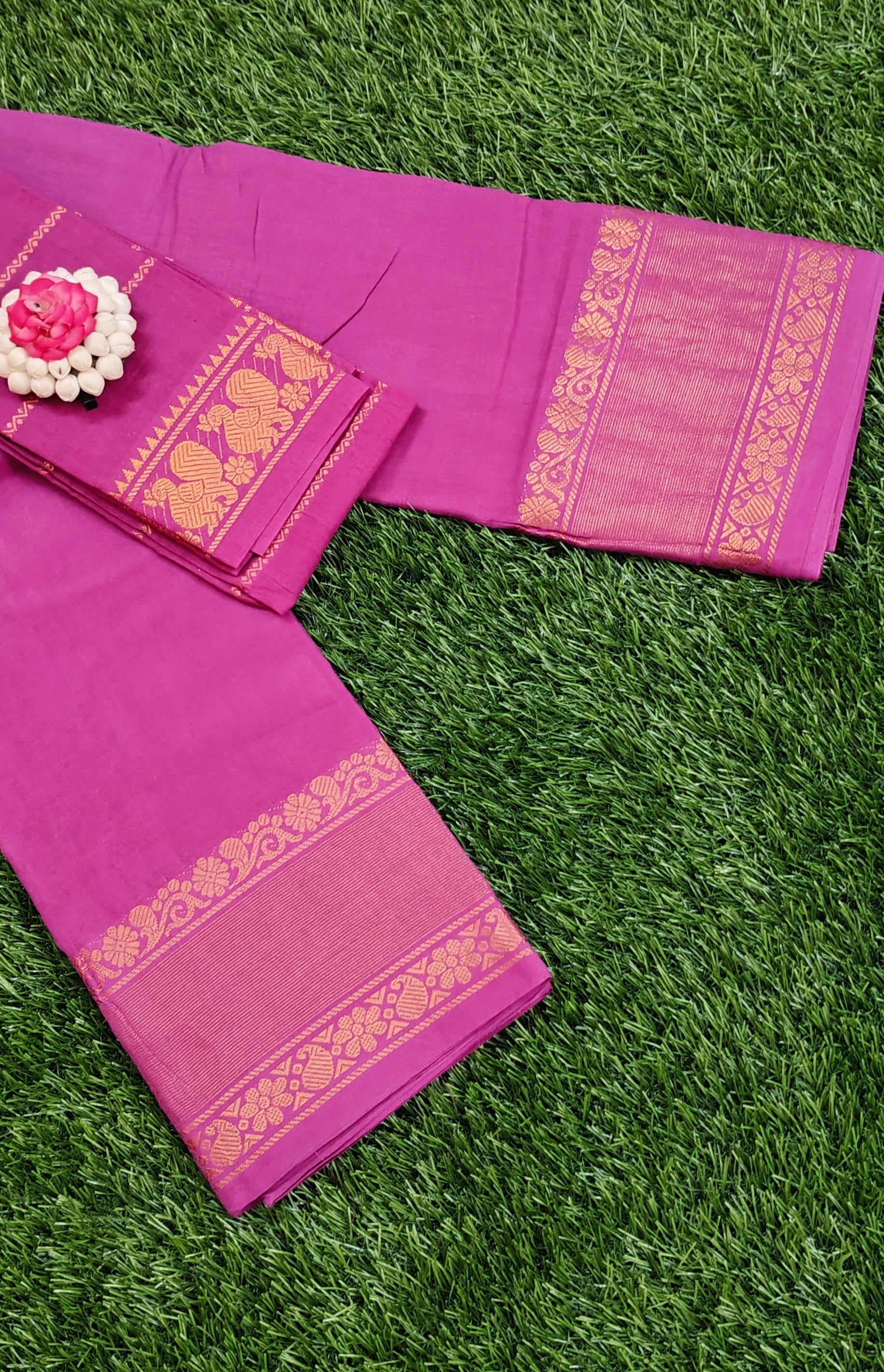 💗 Beautiful Pink Traditional Saree with Zari Border 💗