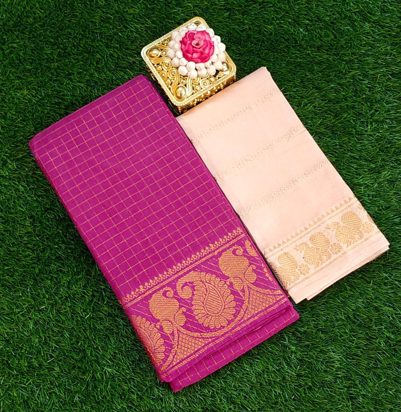 💗 Pink Cotton Saree with Cream Blouse & Elegant Peacock Border