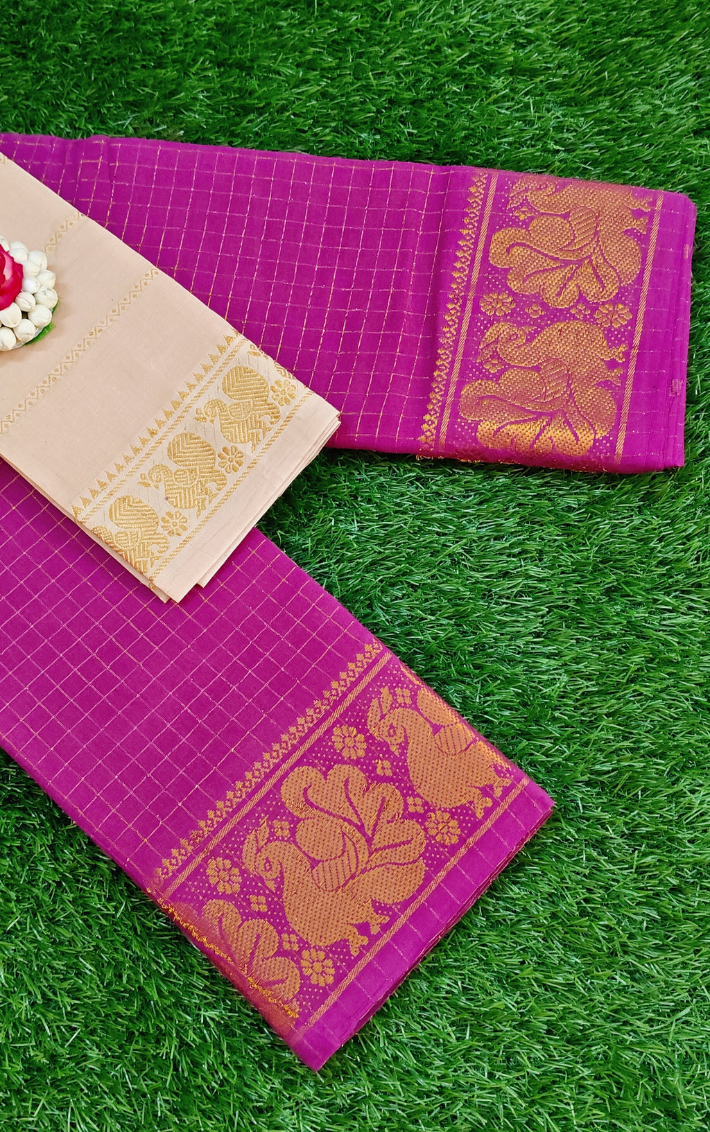 💗 Pink Cotton Saree with Cream Blouse & Elegant Peacock Border