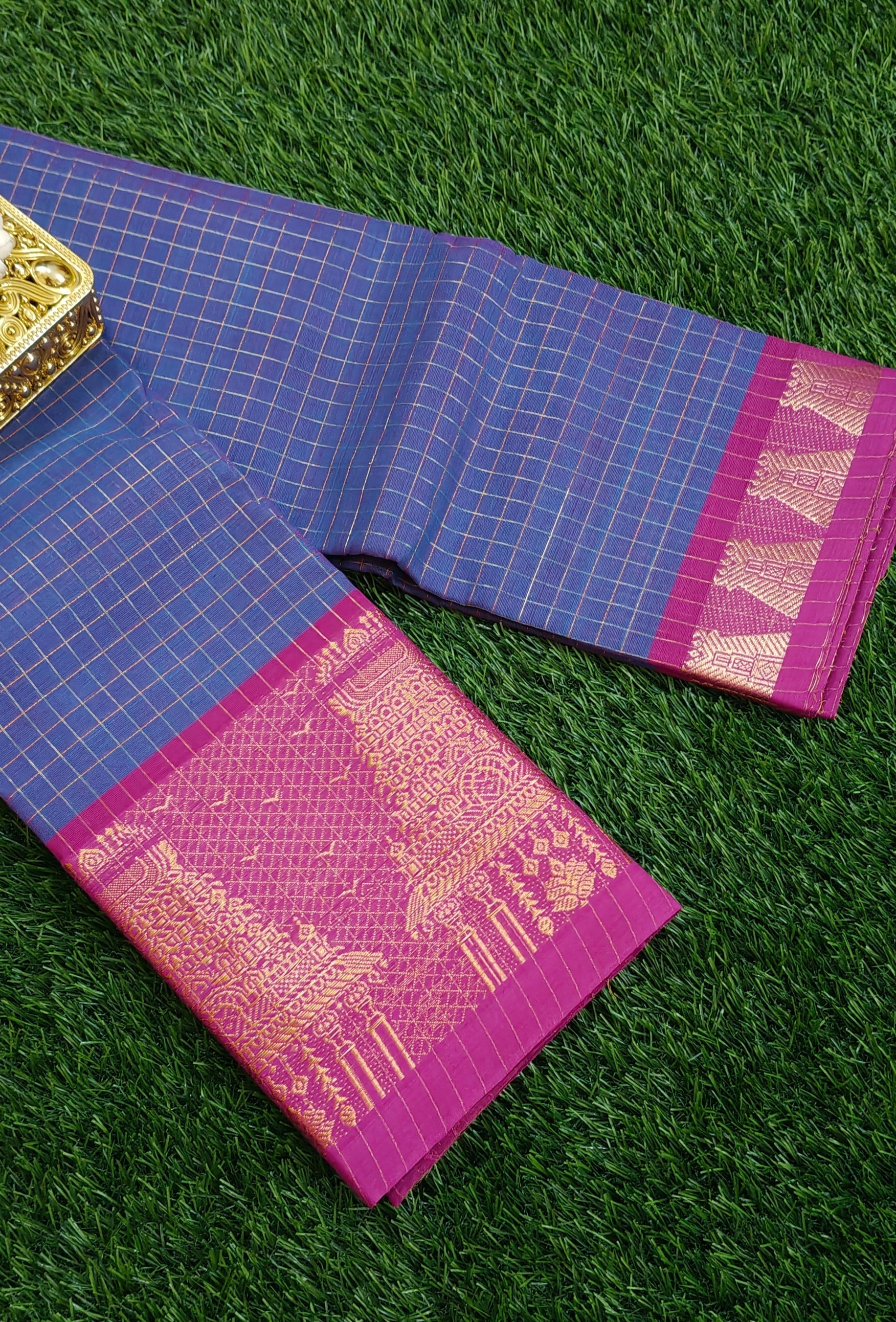 💙💗 Blue Checked Saree with Pink Temple Zari Border & Pallu 💗💙