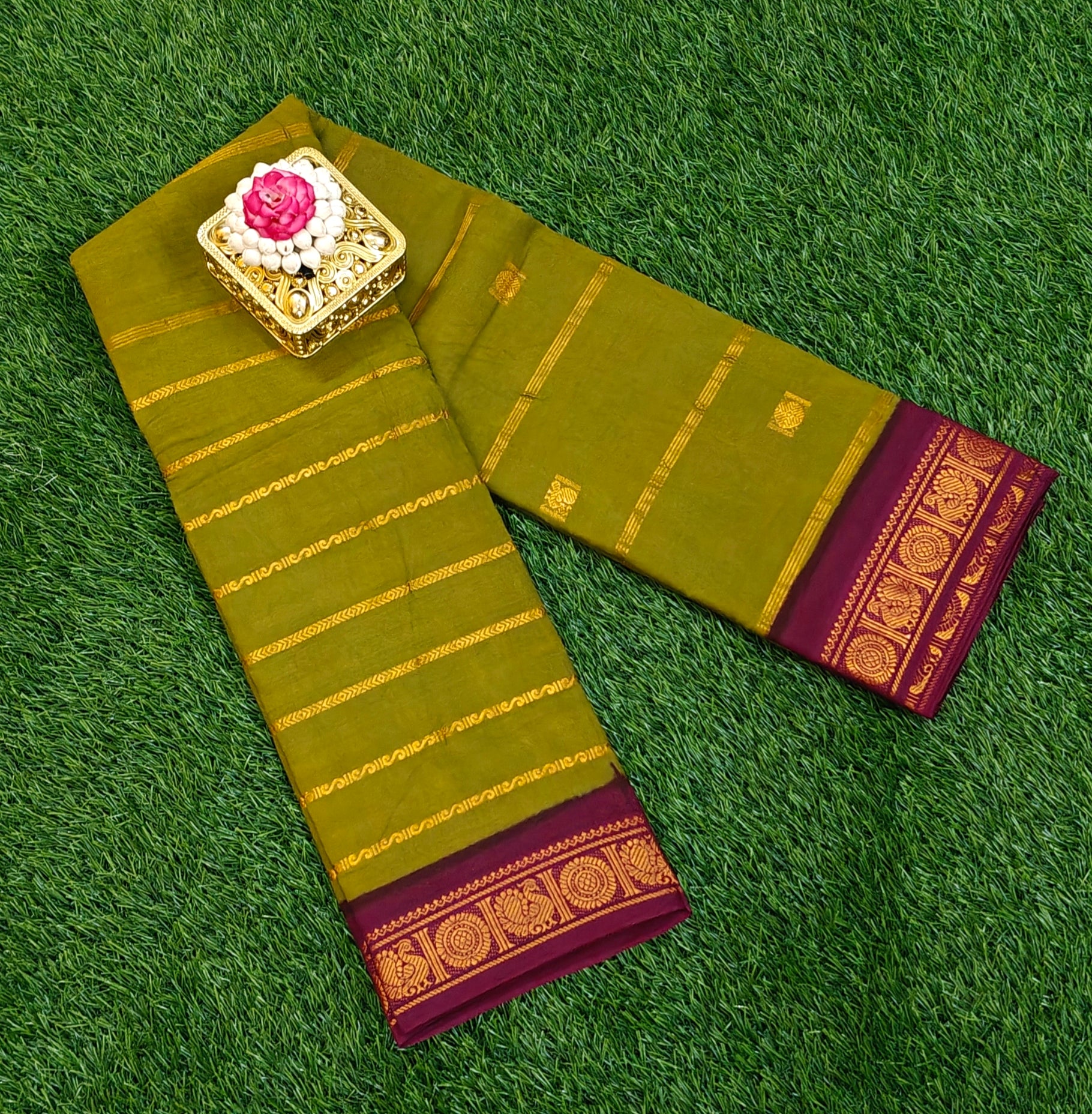 🌿✨ Premium Green Soft Cotton Saree With Rich Maroon Zari Border ✨🌿