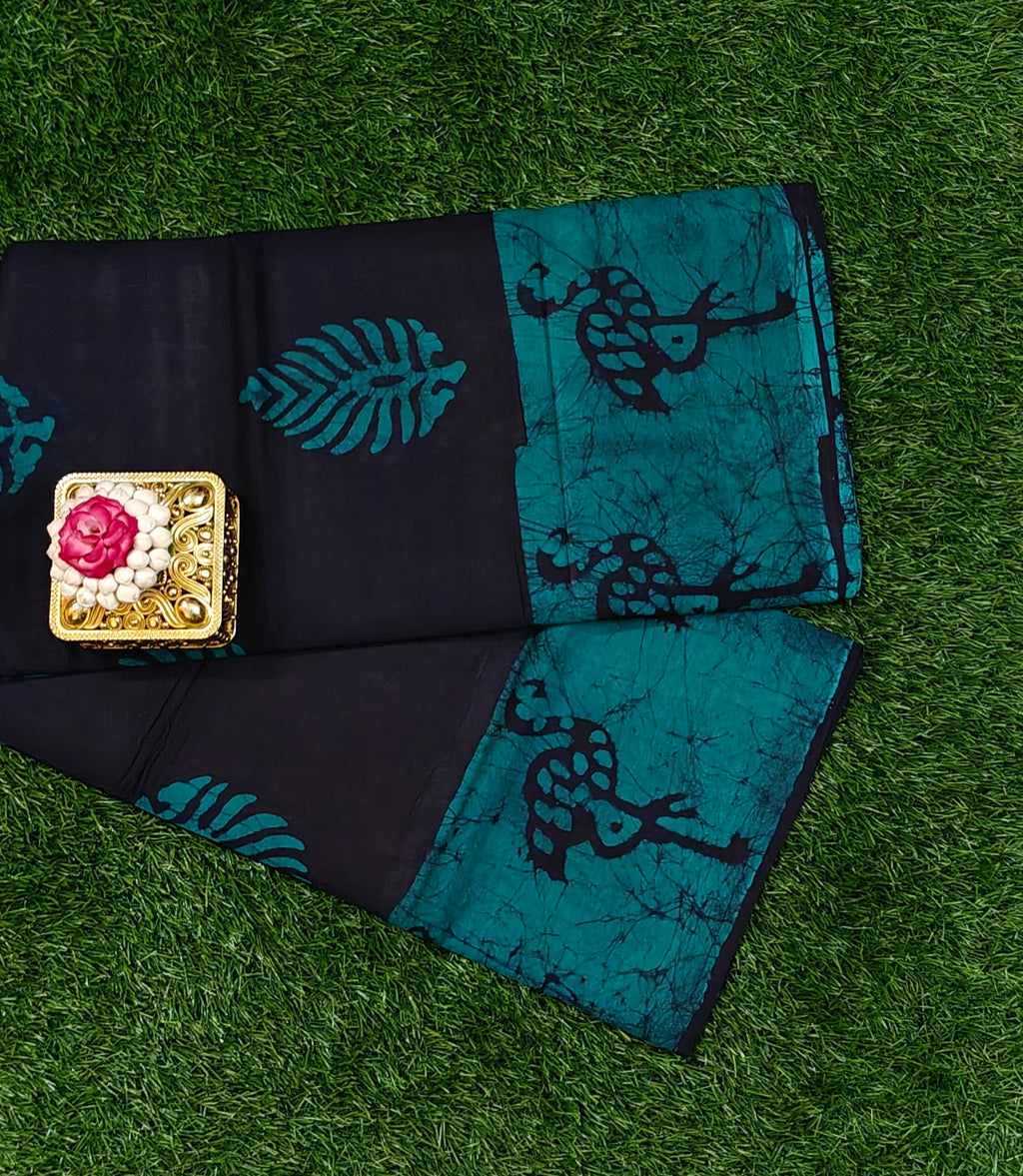 Luxury 120 Count Sungudi Cotton Saree with Batik Leaf Motifs & Running Blouse