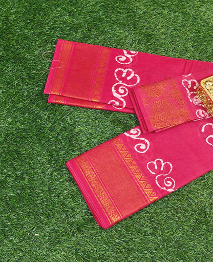 Reddish Pink Sungudi Cotton Saree with Batik Design & Zari Border