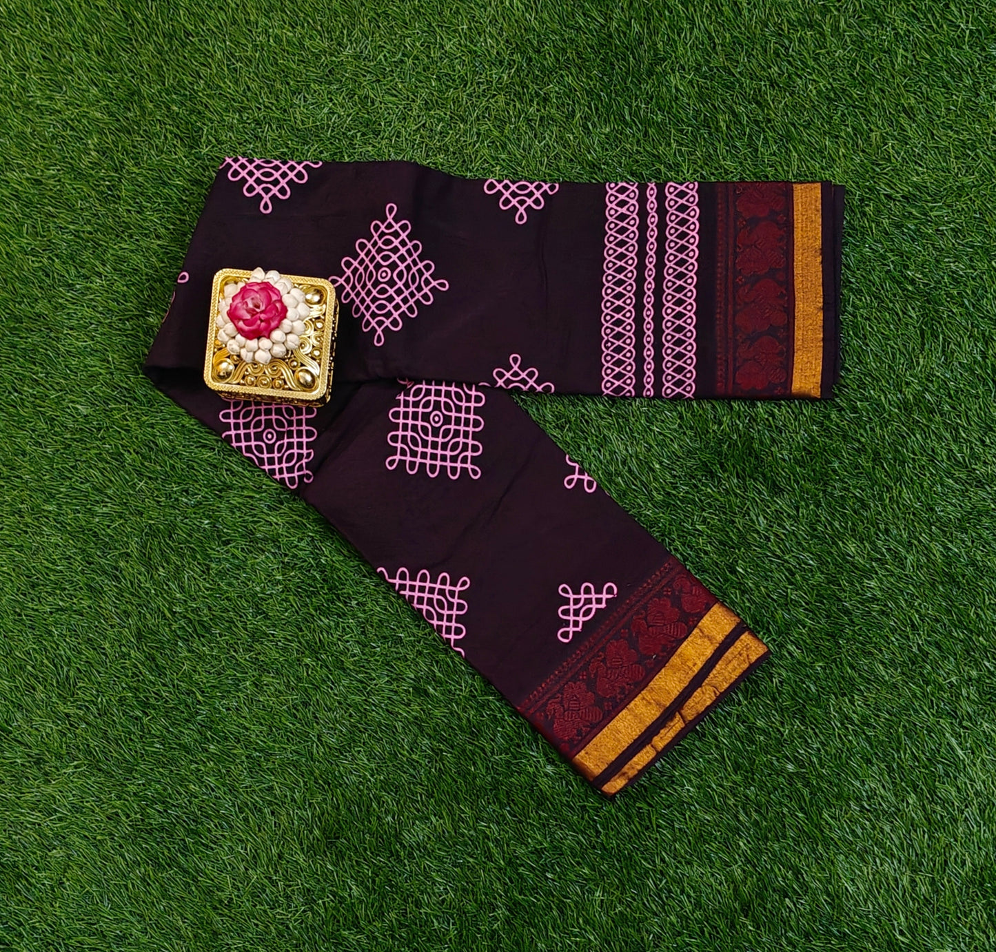 Dark Plum Sungudi Cotton Saree with Pink Kolam Motifs & Maroon Zari Border