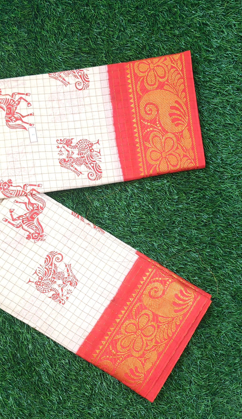 Cream & Brick Red Sungudi Cotton Saree with Horse Motifs and Traditional Border