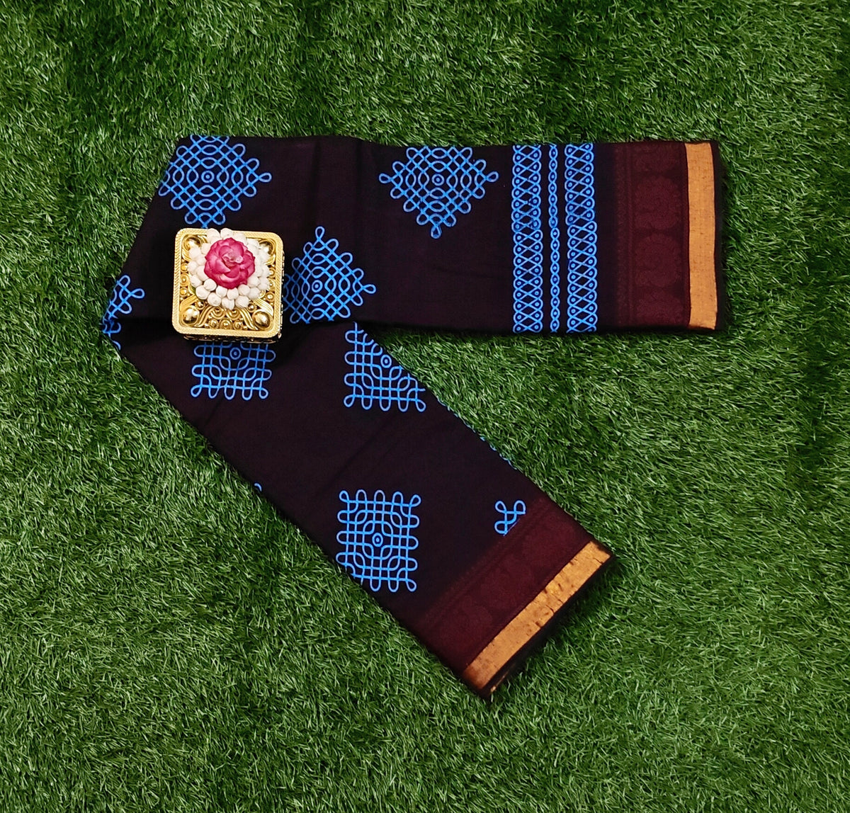 Beautiful Dark Maroon Sungudi Cotton Saree with Royal Blue Kolam Design & Zari Border