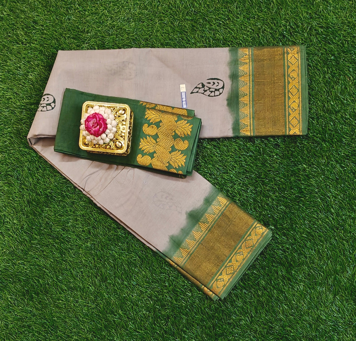 Beautiful Grey Sungudi Cotton Saree with Green Zari Border & Contrast Blouse