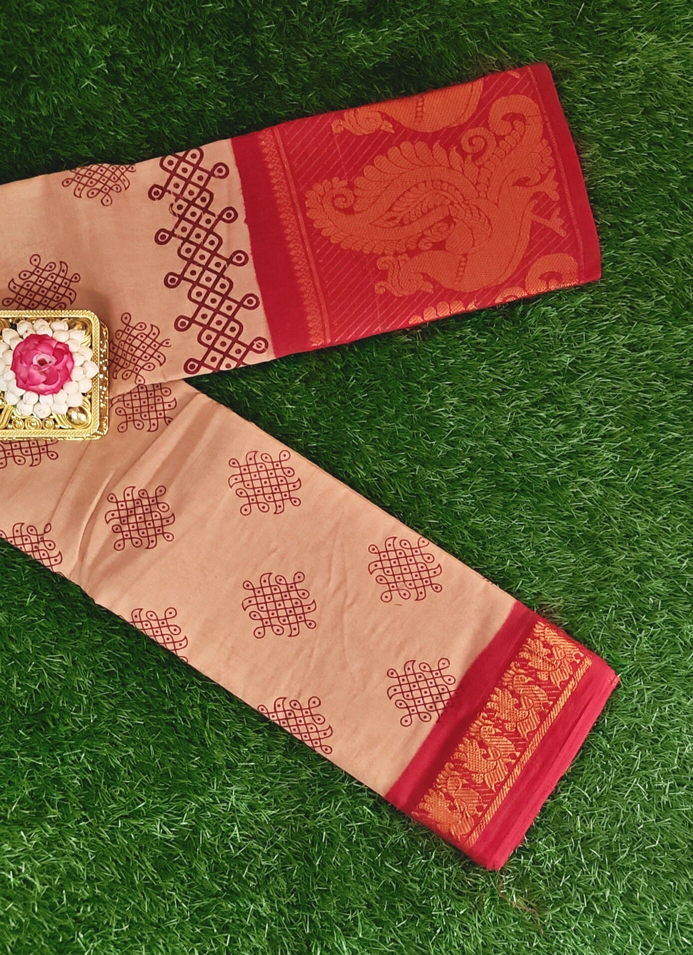 Peach Rose Sungudi Cotton Saree with Red Peacock Border