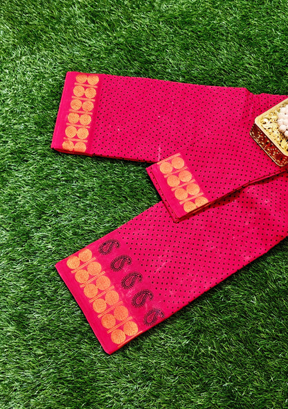 Bright Red Sungudi Cotton Saree with Dotted Pattern & Paisley Zari Border
