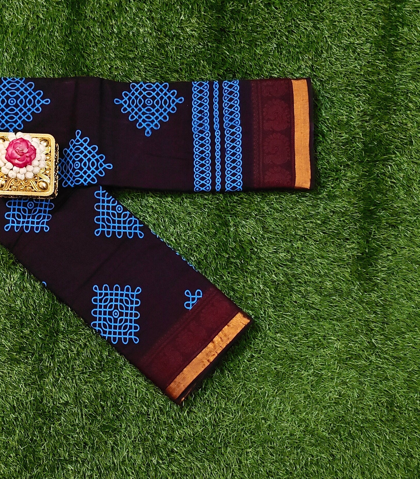 Beautiful Dark Maroon Sungudi Cotton Saree with Royal Blue Kolam Design & Zari Border