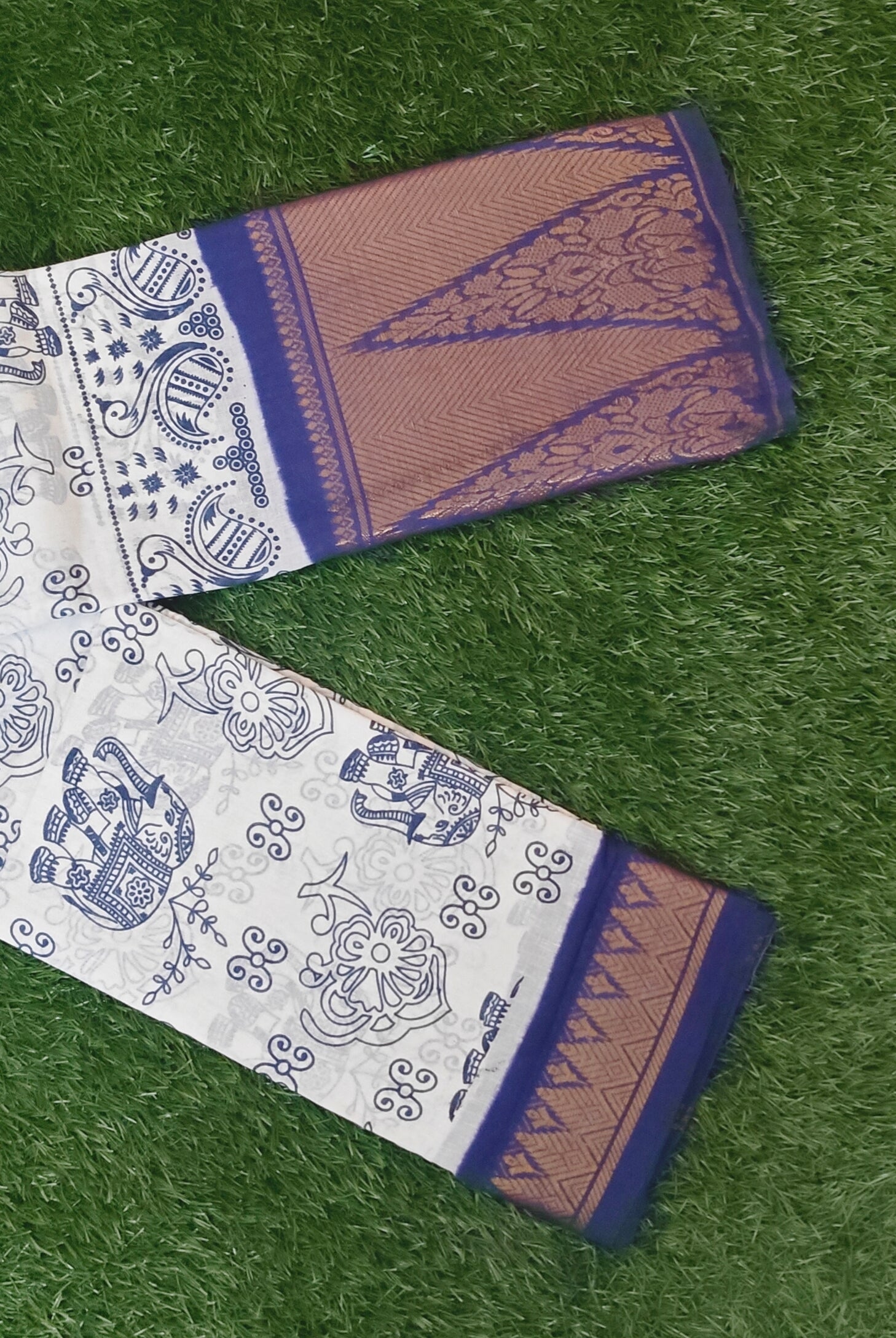 Beautiful Blue Motif Printed Cotton Saree with Contrast Border