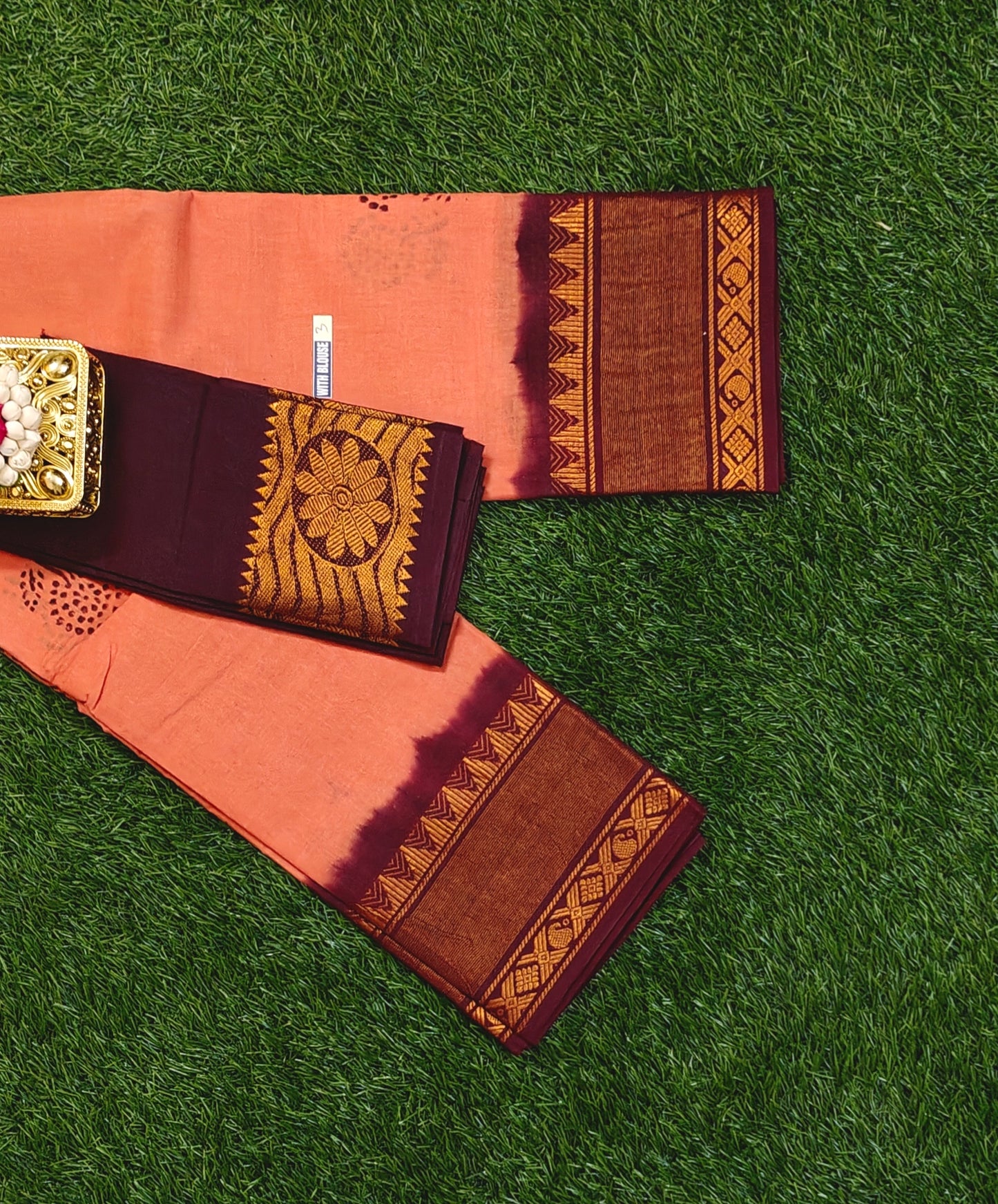 Peach Sungudi Cotton Saree with Maroon Zari Border & Contrast Blouse