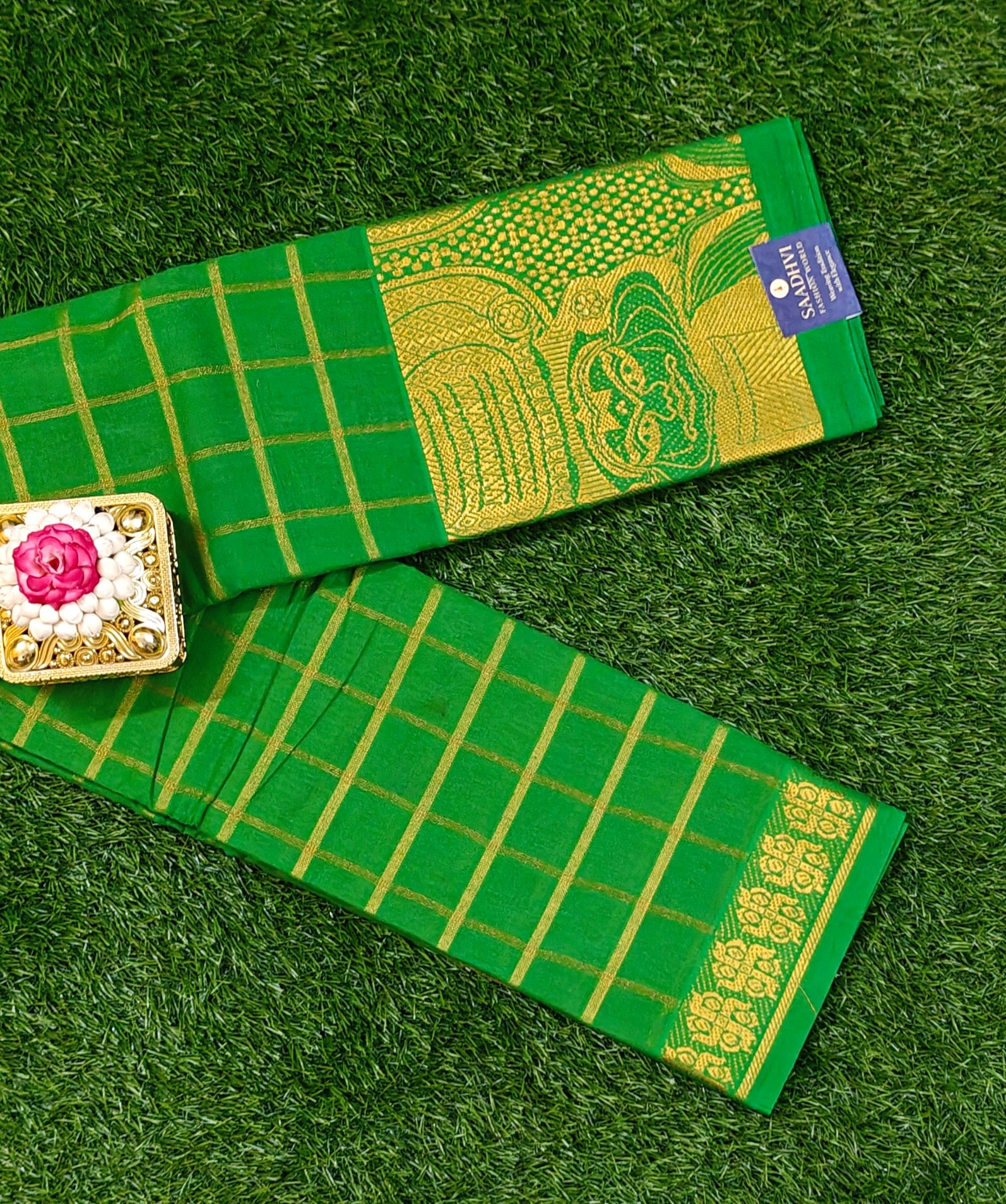 Classic Green with Gold Checks & Classic Woven Border Sungudi Saree