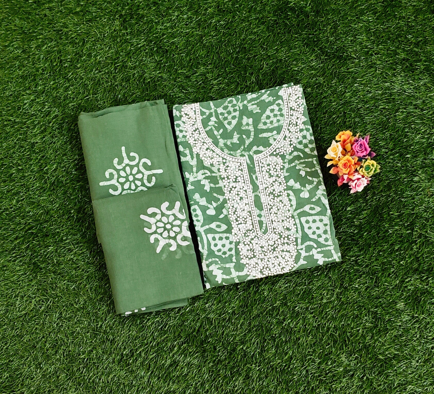 Elegant Leaf Green Sungudi Cotton Chudidar Material Set with Traditional Prints