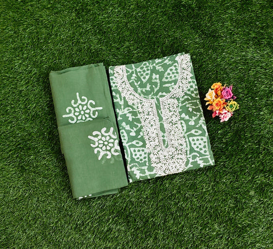 Elegant Leaf Green Sungudi Cotton Chudidar Material Set with Traditional Prints