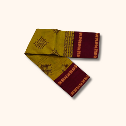 Olive Green Sungudi Cotton Saree with Maroon Traditional Border – Running Blouse