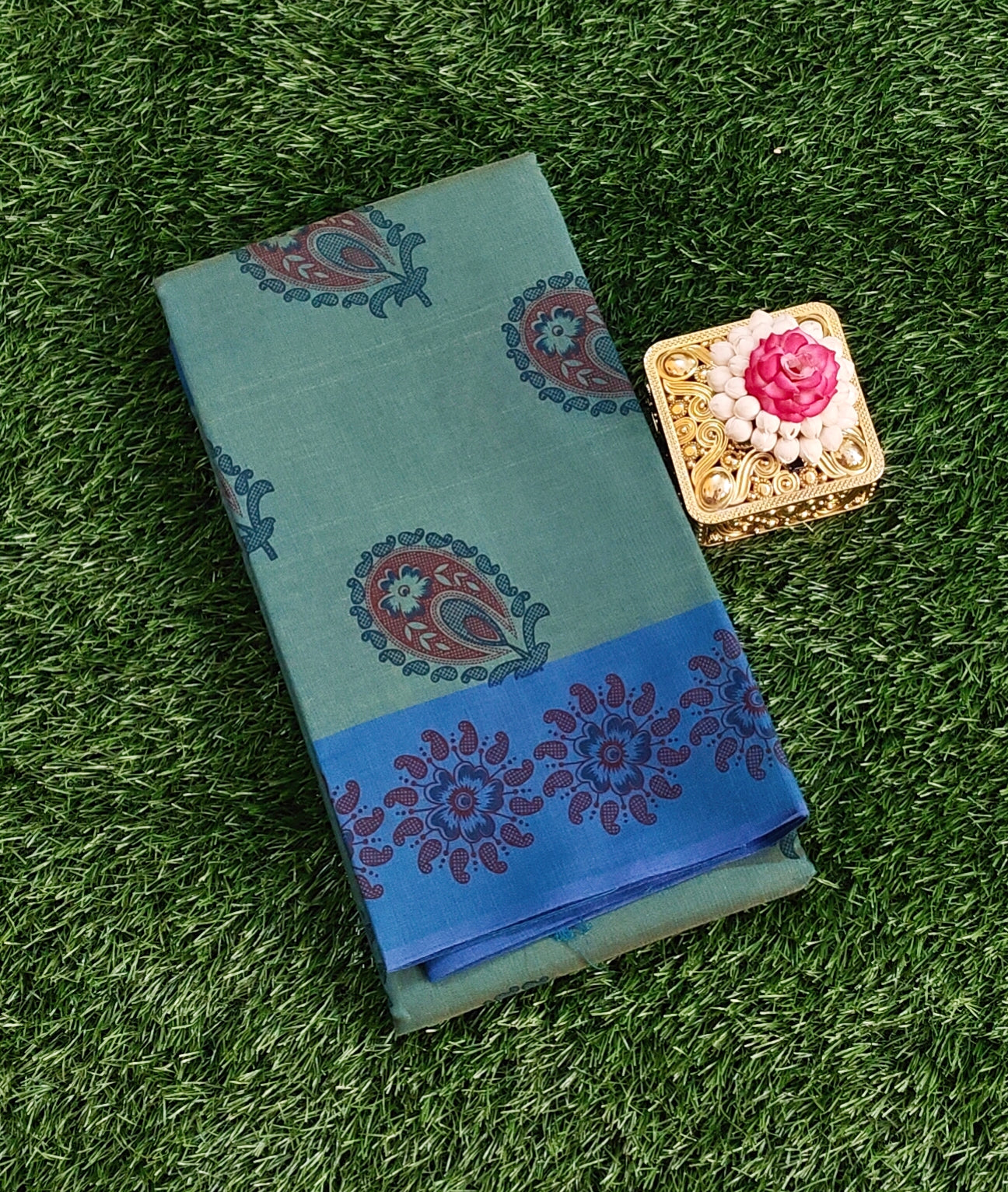 South Indian Pure Cotton Saree with Elegant Paisley Motifs