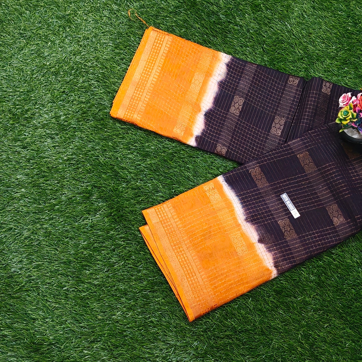 Coffee Brown Thread Work Sungudi Saree with Orange Border & Running Blouse