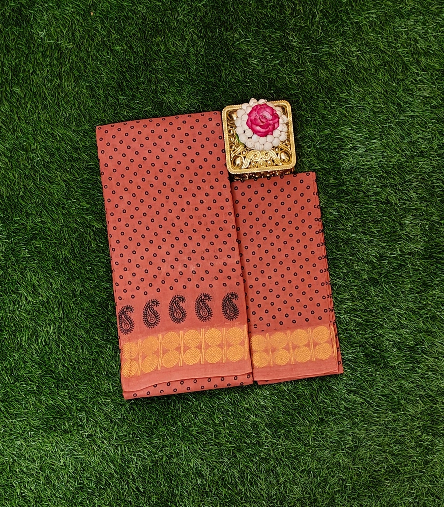 Rust Orange Sungudi Cotton Saree with Dotted Pattern & Paisley Zari Border