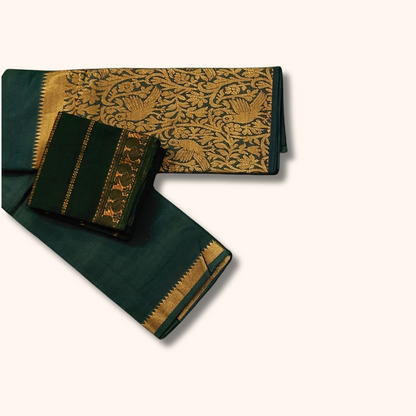 Dark Bottle Green Vasigara Pattern Sungudi Cotton Saree with Matching Separate Blouse Piece
