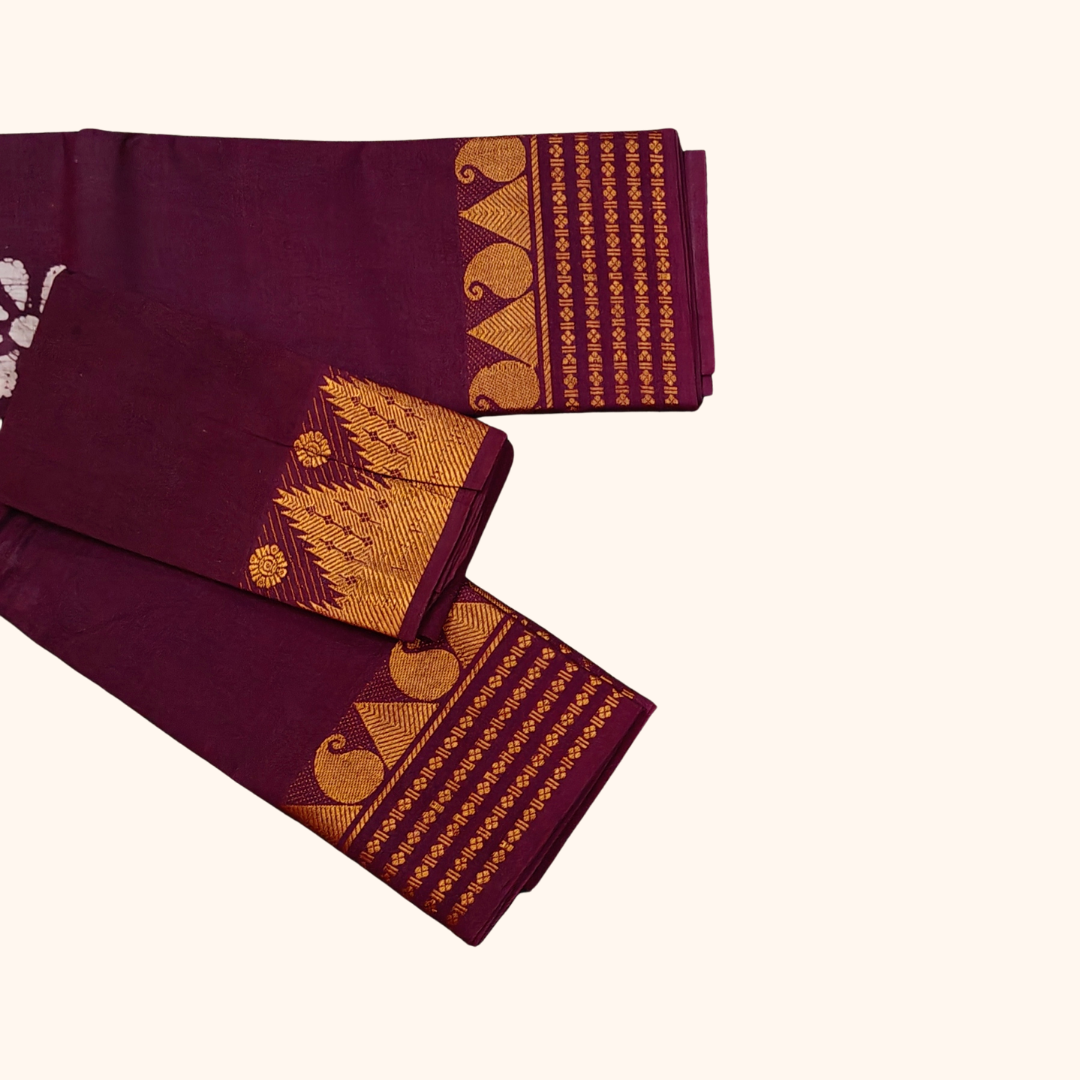 Maroon Sungudi Cotton Saree with Traditional Zari Border & Matching Blouse Piece