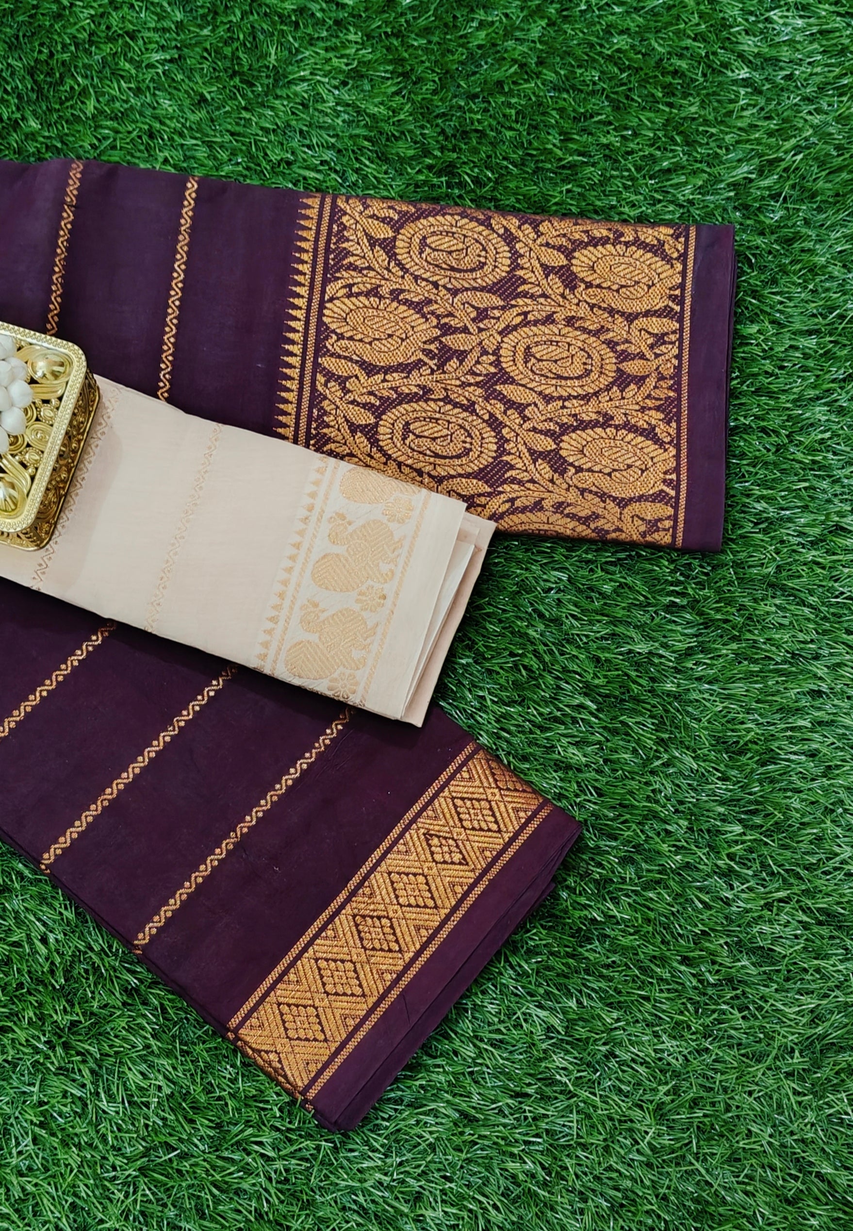 Classic Maroon Elegance Sungudi Cotton Sarees with Blouse