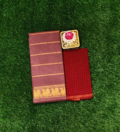 Beautiful Rose Gold Sungudi Cotton Saree with Zari Lines & Contrast Blouse Piece