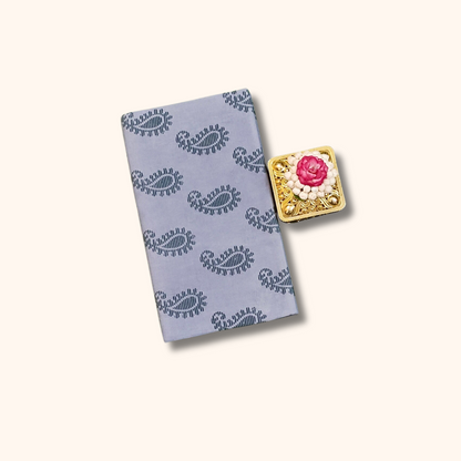 Grey Colour with Paisley Motifs & Geometric Border Sungudi Cotton Saree