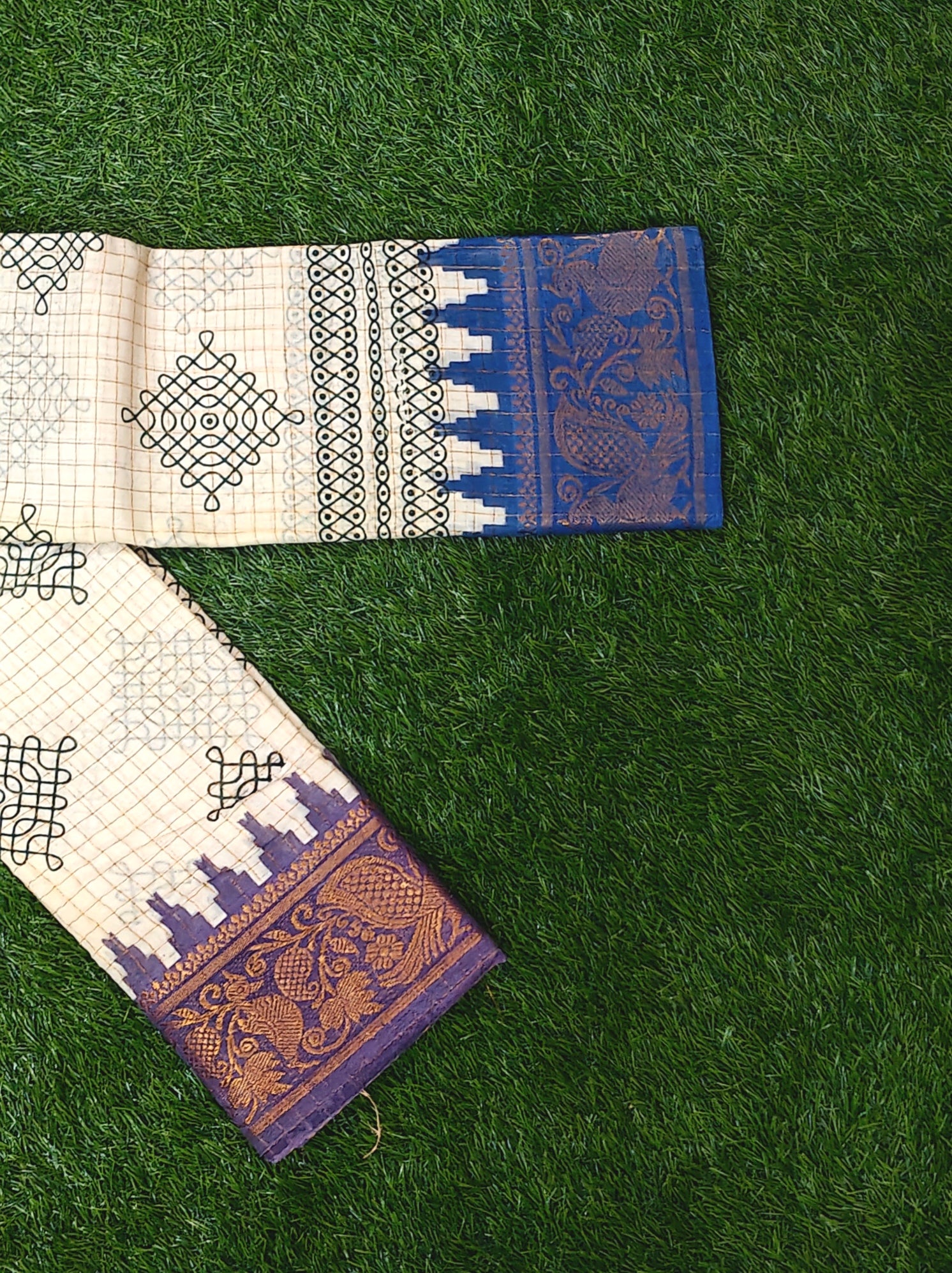 Beige Kolam Design Sungudi Cotton Saree with Royal Blue Zari Border yellow shaded Body