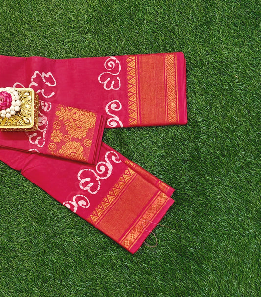 Reddish Pink Sungudi Cotton Saree with Batik Design & Zari Border