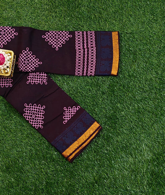Deep Plum Sungudi Cotton Saree with Pink Kolam Motifs & Dual Tone Zari Border