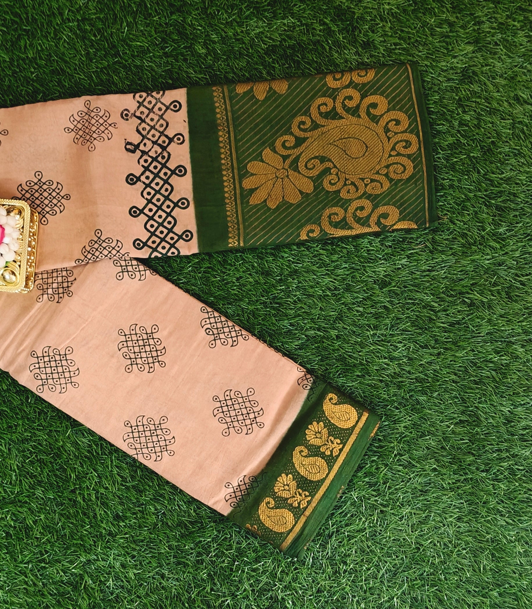 Peach Sungudi Cotton Saree with Bottle Green Border