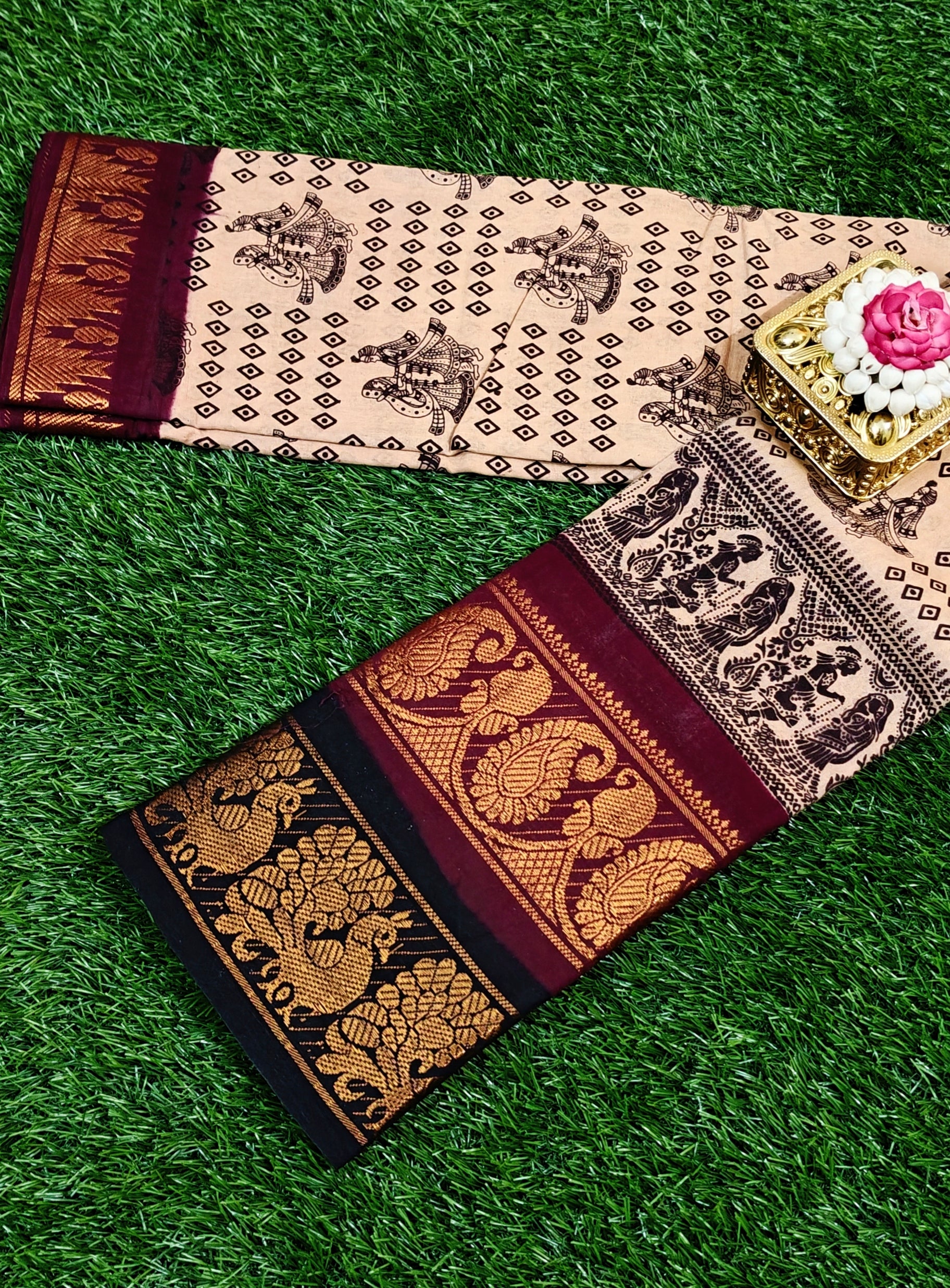 Beige Sungudi Cotton Saree with Traditional Double Border