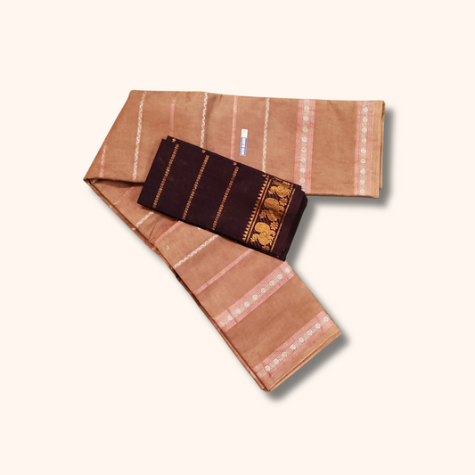 Peach Cotton Sungudi Saree with Contrast Maroon Blouse – Traditional Cotton Saree