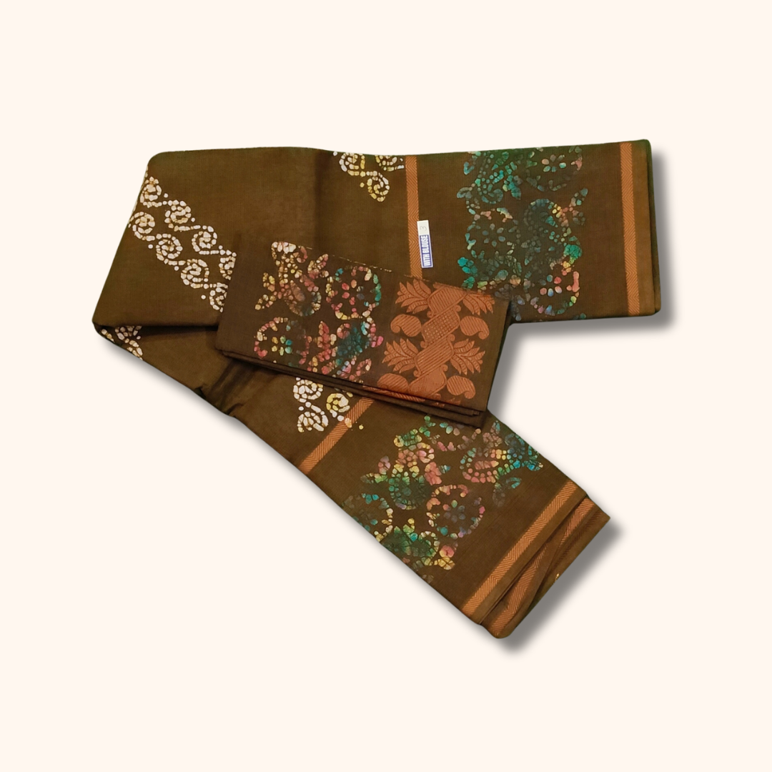 Coffee Brown Sungudi Cotton Saree with Multicolor Batik Floral Design & Matching Blouse Piece