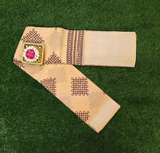Beige Kolam Design Sungudi Cotton Saree with Silver Zari Border