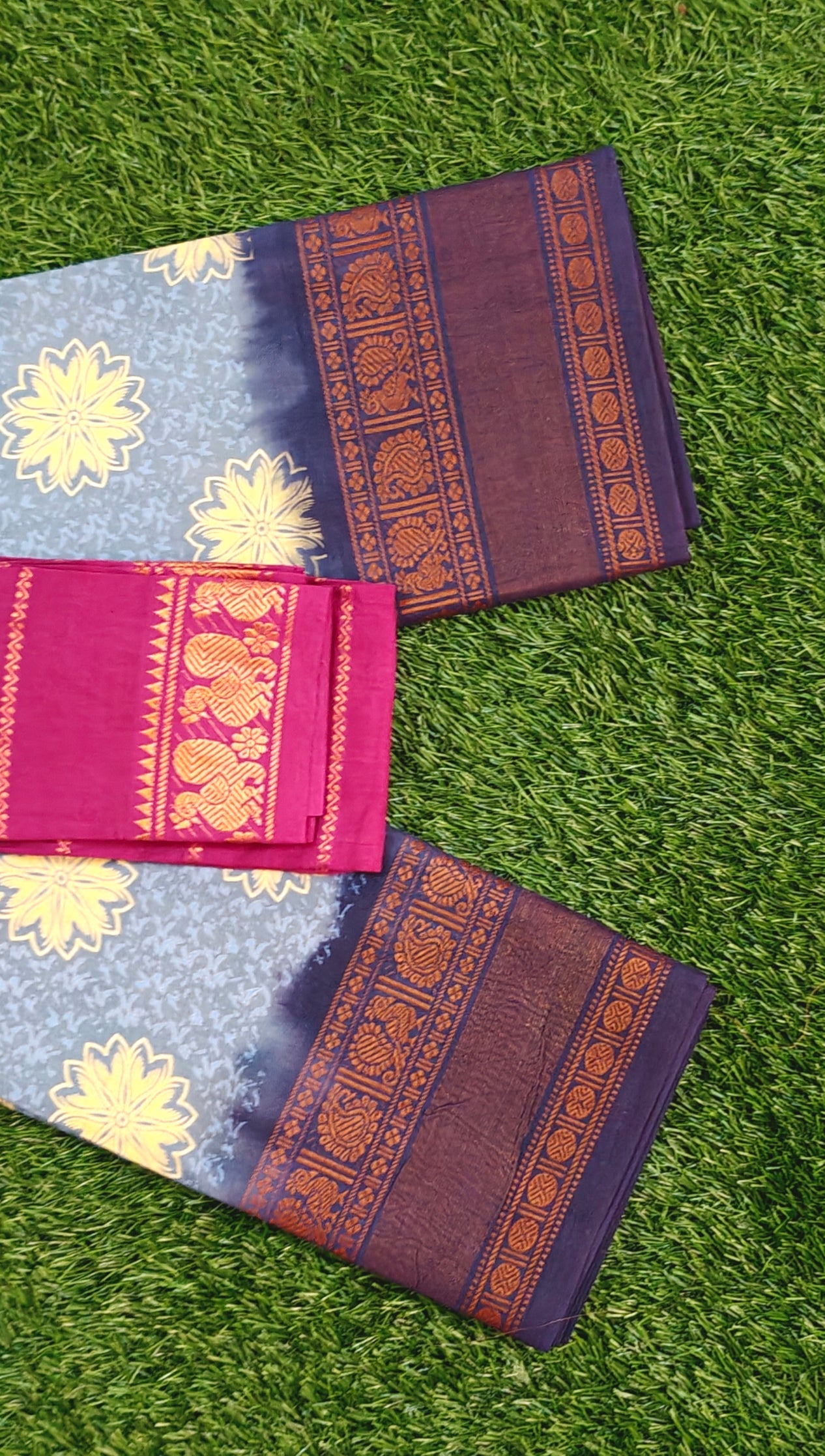 Blue Printed Sungudi Cotton Saree with Contrast Maroon Blouse Piece