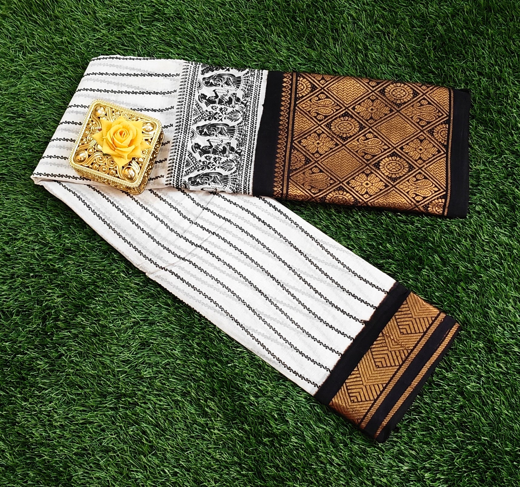 Classic White & Black Sungudi Cotton Saree