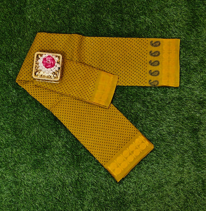 Mustard Yellow Sungudi Cotton Saree with Dotted Pattern & Paisley Border