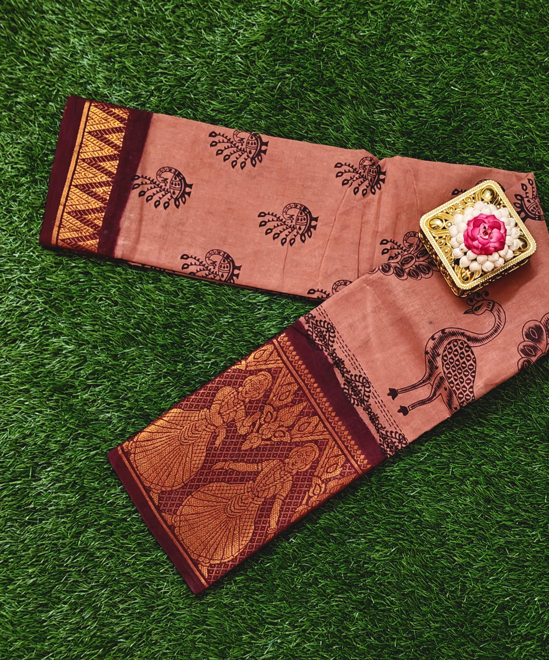 Brown Sungudi Cotton  with Dancing Girl Border