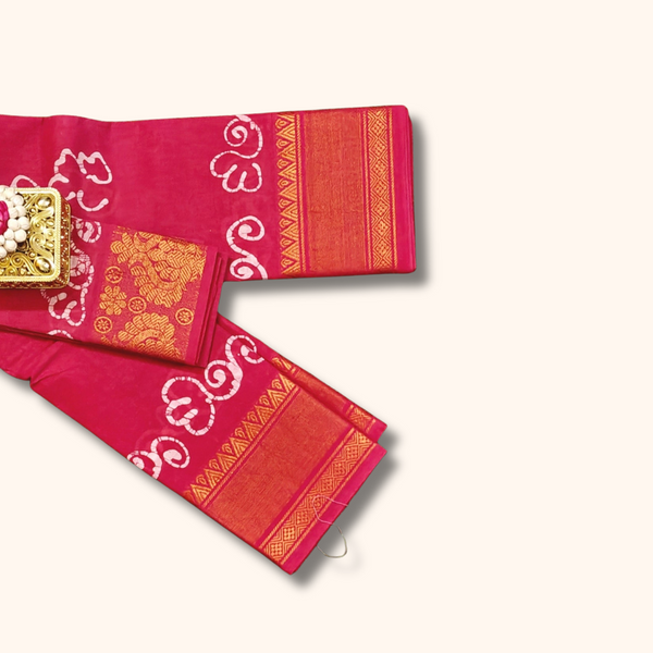 Reddish Pink Sungudi Cotton Saree with Batik Design & Zari Border