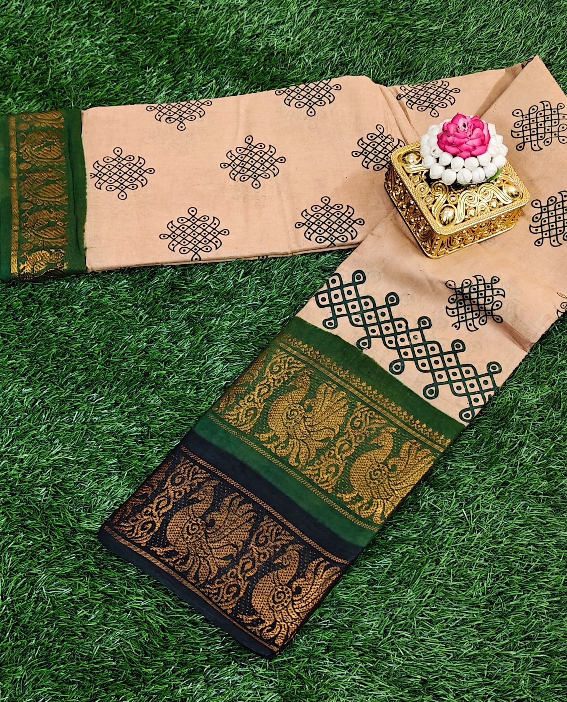 Elegant Retta Petta Design – Traditional Double Border Sungudi Saree